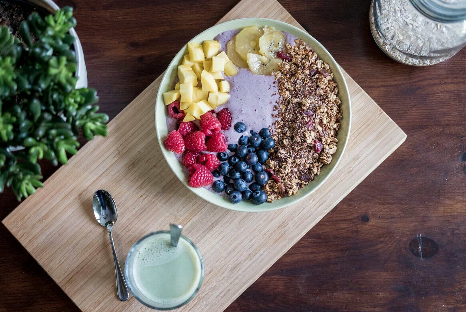 Food medicine. What to eat for what ails you